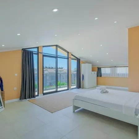 Likya 6 - Perfect For 6, Near Villa Fethiye